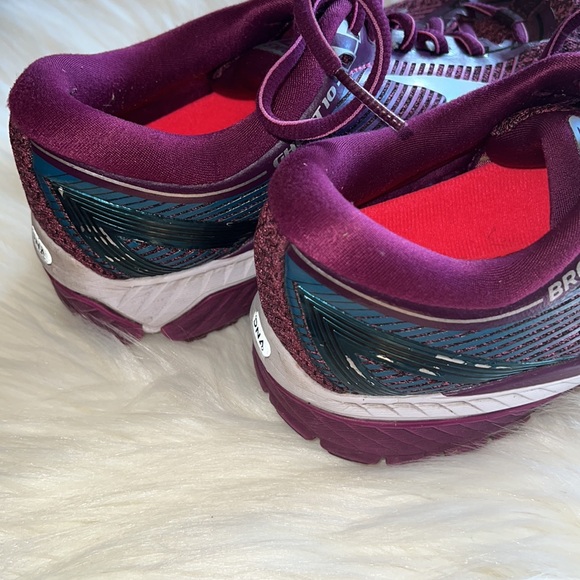 Brooks sneakers - Picture 3 of 6